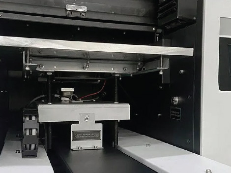 UV-A3 carriage and rail assembly